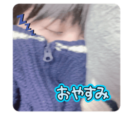 762963925