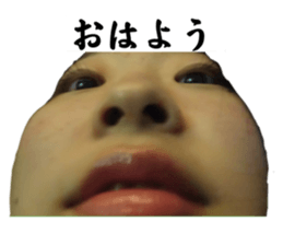 768943525