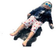 864718580
