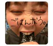 869735936