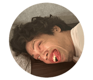 872584107