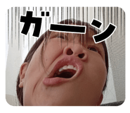 880944633
