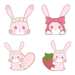 ウサギ Ariは イチゴが好きだよ。