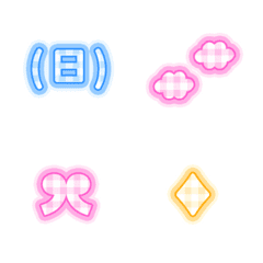 QxQ plaid Emoji Letter