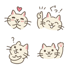 白子ネコももちゃん