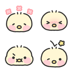 작은 아기 병아리 삐