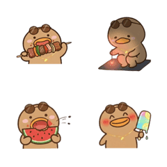 曬黑鴨鴨的慵懶消暑日常